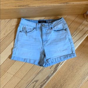 High waisted Aeropostale shorts
